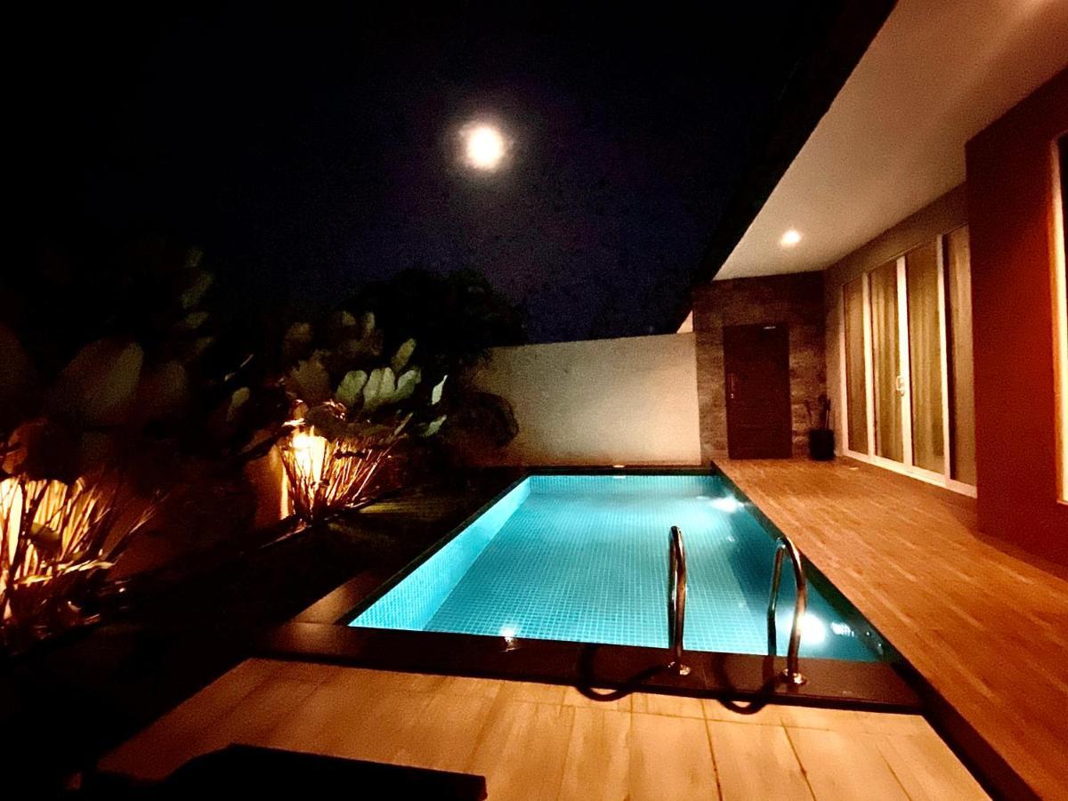 The Paddy Field - Private Pool Villas Pantai Cenang  Exterior photo